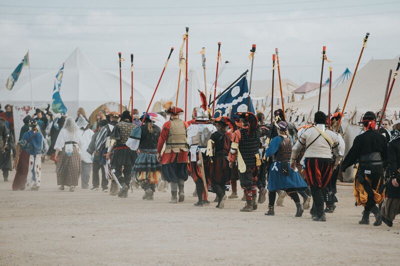 File:Landsknecht on the march.jpg